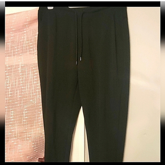 💋5/20 Athletic pants size Medium - Picture 1 of 3